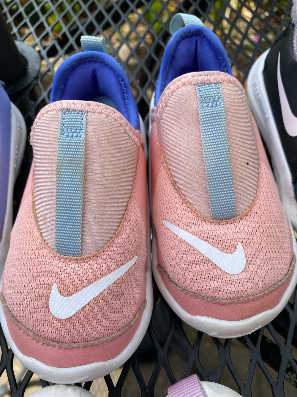 Nike toddler girl  Assorted Slip-On  - Preowned lot  of 5 Great size 5 and 6 - Picture 7 of 7